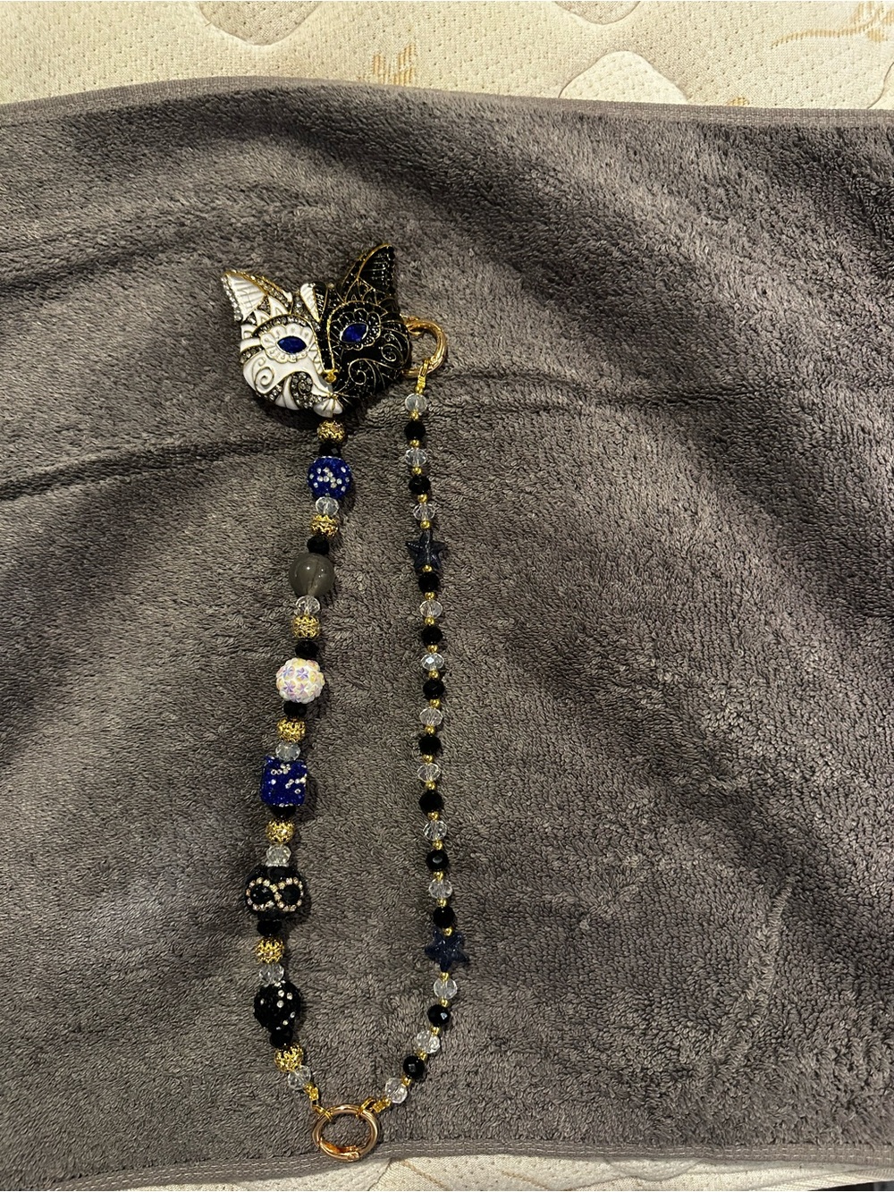 Beaded Cat Mask Cat Toy/Accessory in Black and Blue - Unbranded
